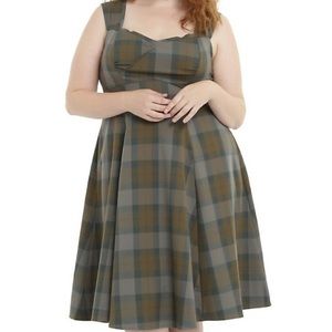 Outlander Series tartan print midi dress zip back